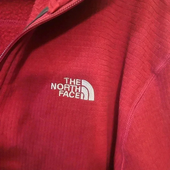 North face quarter zip - Picture 2 of 4